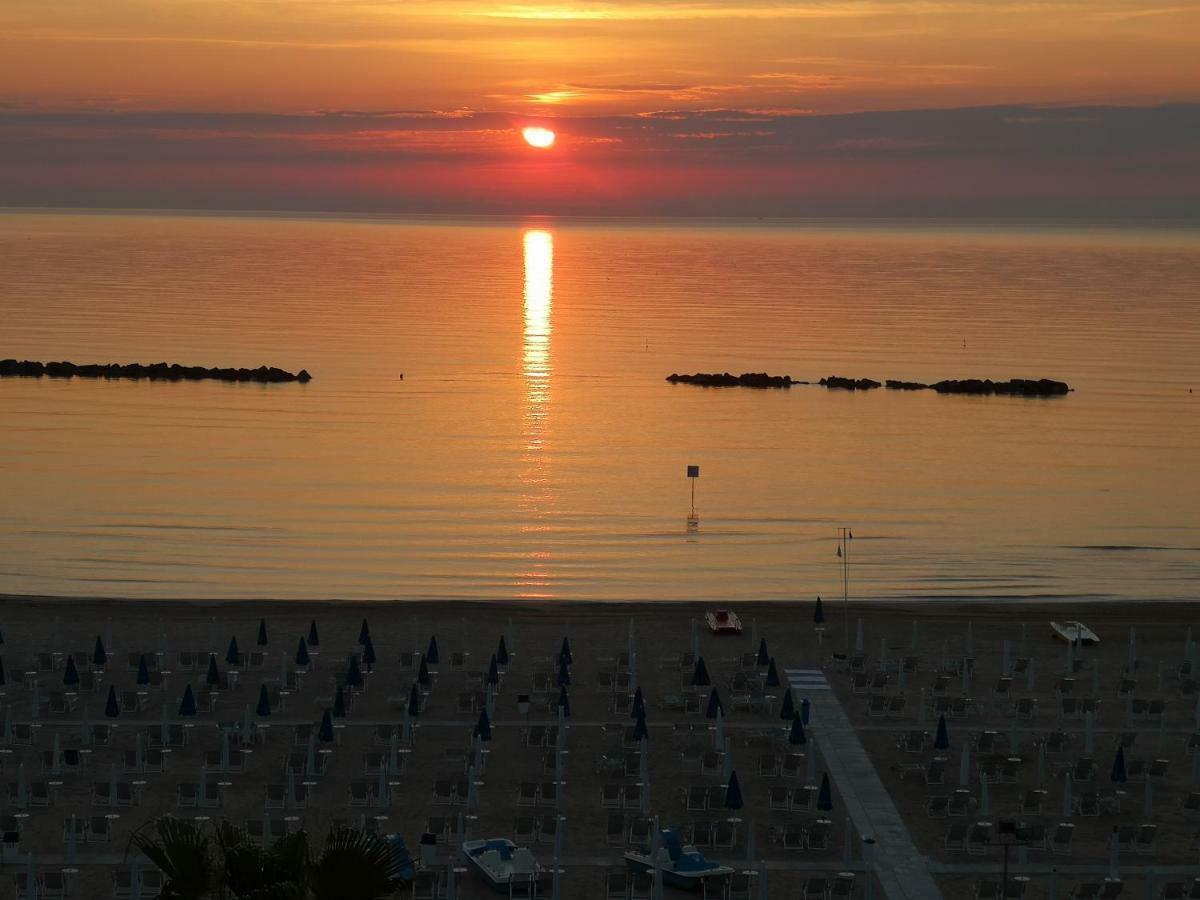 Hotel Palmarosa Roseto Degli Abruzzi Eksteriør bilde